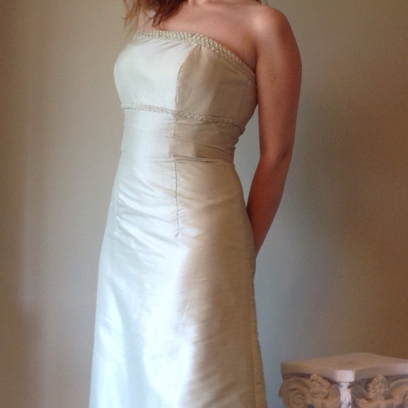 strapless homecoming/prom dress ✨beaded bust detail✨size 10 - Picture 2 of 9